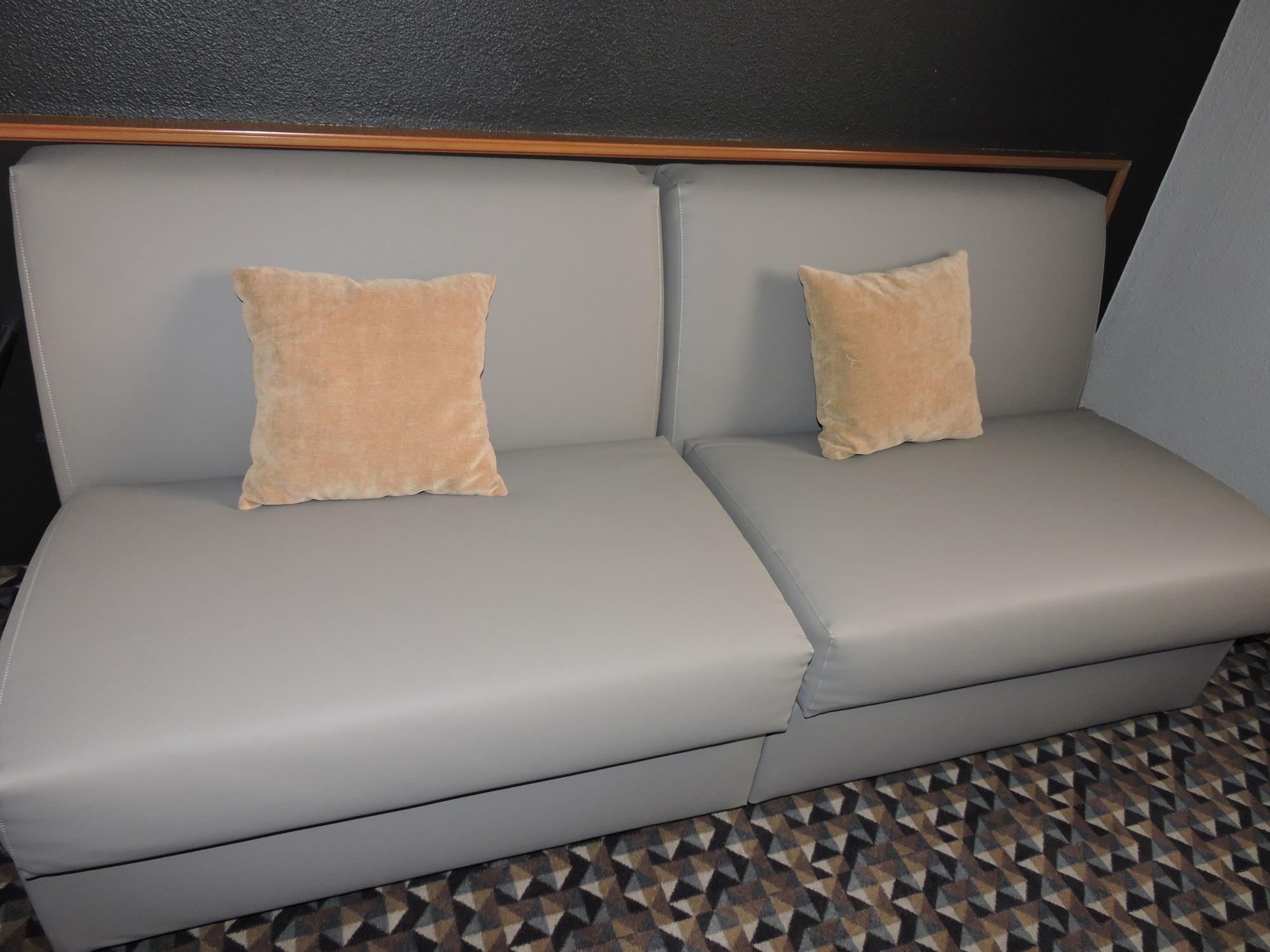 Ibis Styles Cognac Hotell Châteaubernard Exteriör bild