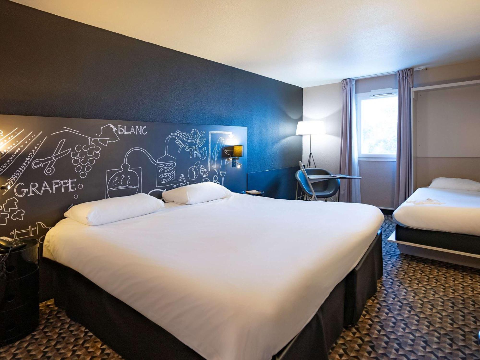 Ibis Styles Cognac Hotell Châteaubernard Exteriör bild
