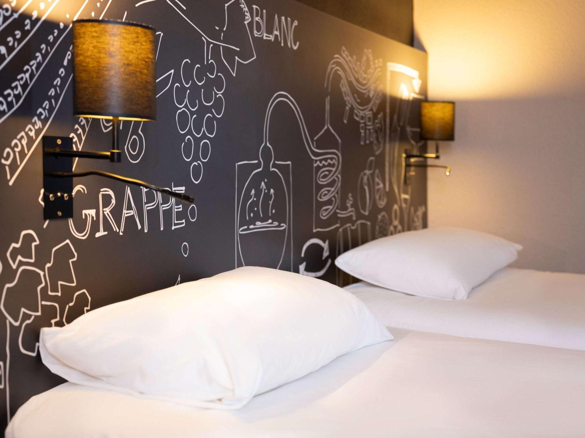 Ibis Styles Cognac Hotell Châteaubernard Exteriör bild